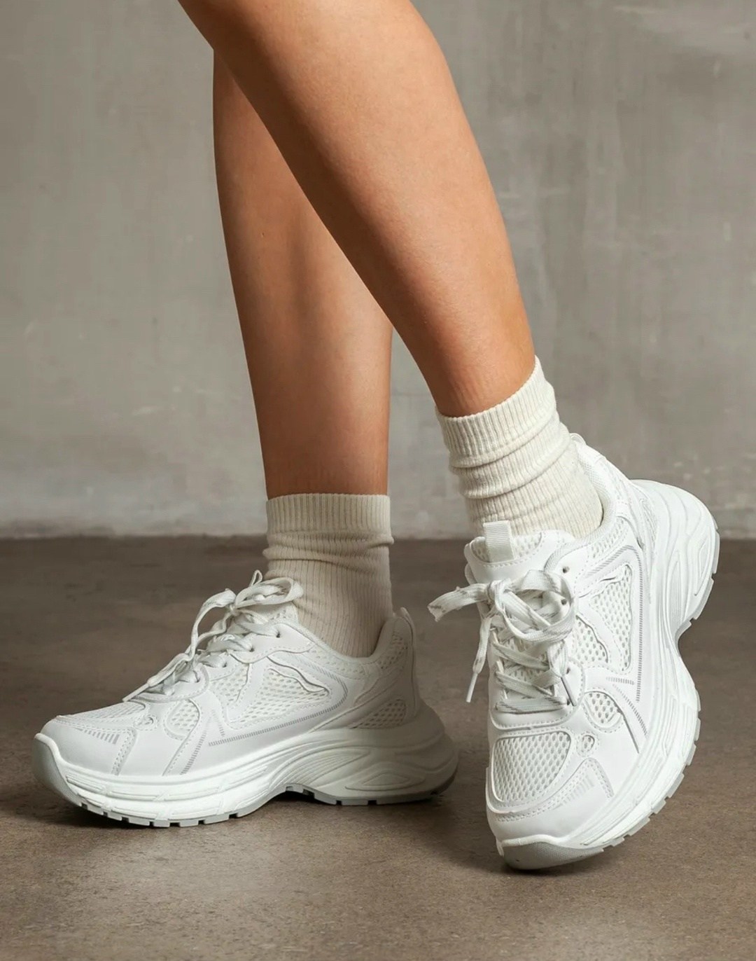 женские кроссовки,кроссовки женские белые,женские массивные кроссовки,кроссовки белая,кроссовки модные