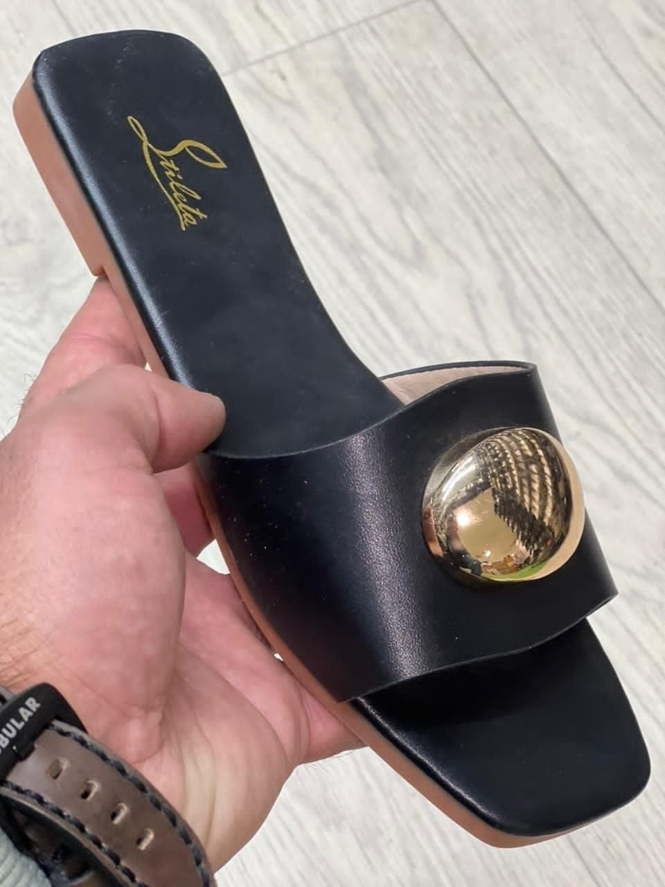 шлепанцы fendi,,босоножки fendi,тапочки fendi,fendi шлепки