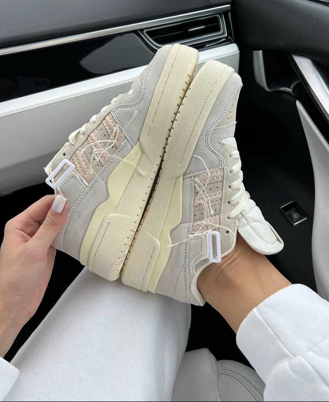 женские кроссовки adidas,кроссовки adidas,adidas forum low 84 бежевый лайт,женские кроссовки,бежевые кроссовки