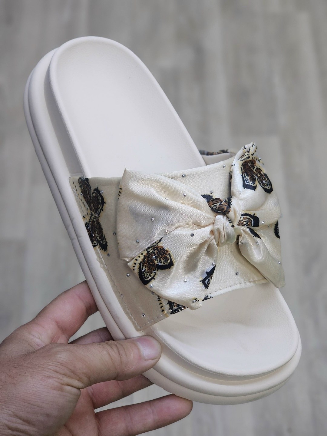 ,женские шлепанцы,женские шлепки,модные тапочки,шлепанцы с бантами