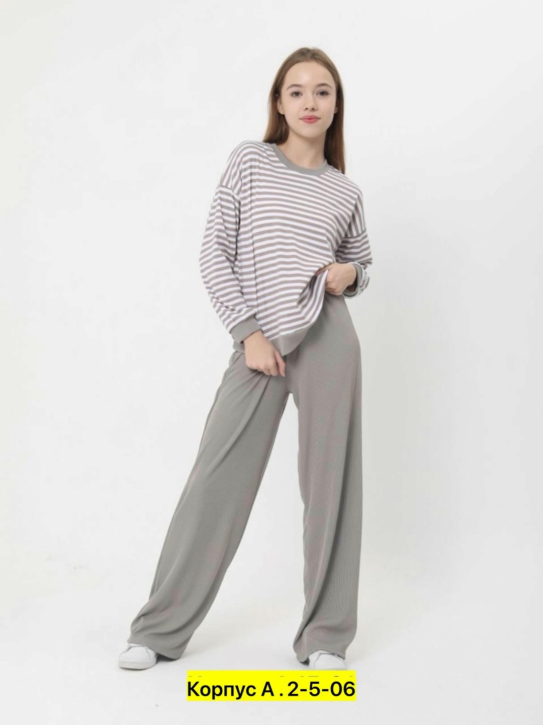 костюм голубой,трикотажные костюмы,vera nicco костюм/трикотажный брючный,трикотажный брючный костюм,костюм с брюками