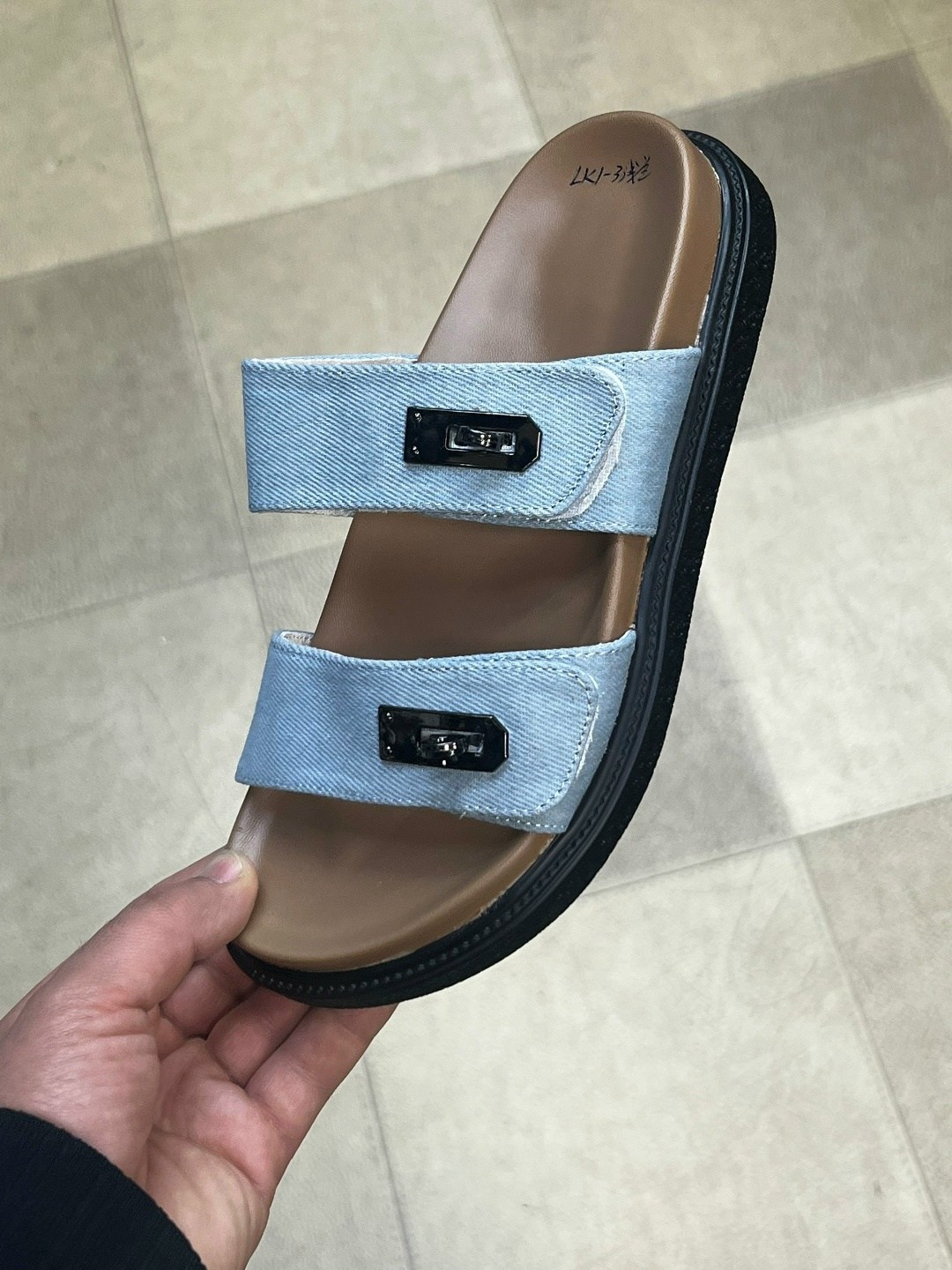 ,женские шлепанцы,тапочки фенди,мужские шлепанцы,тапочки гермес