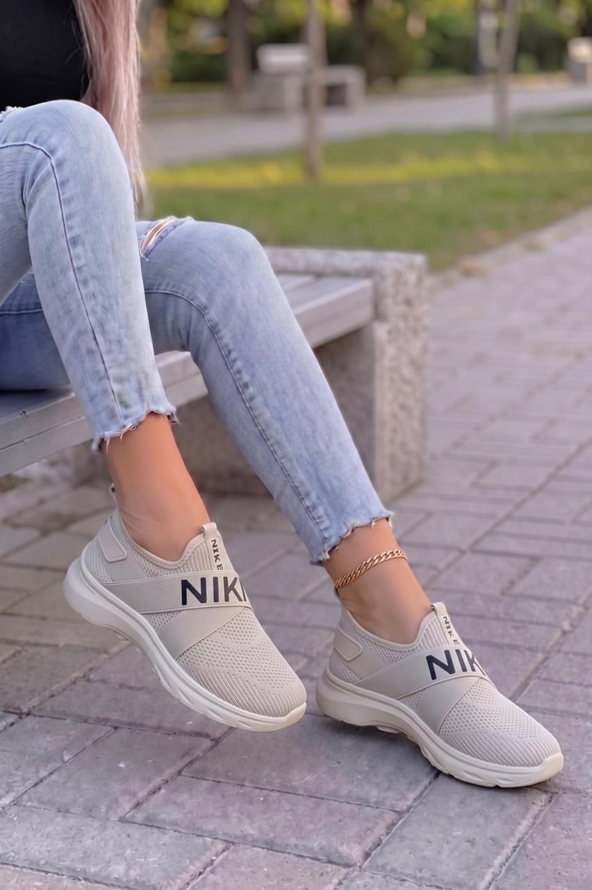 кроссовки женскиe,кроссовки,кроссовки для женщин,кроссовки adidas,модные кроссовки