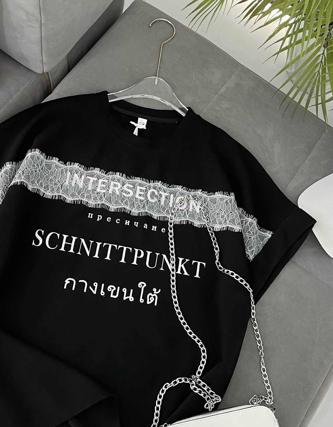 женская футболка,футболка,футболки дизайн,брендовые футболки,стильная футболка