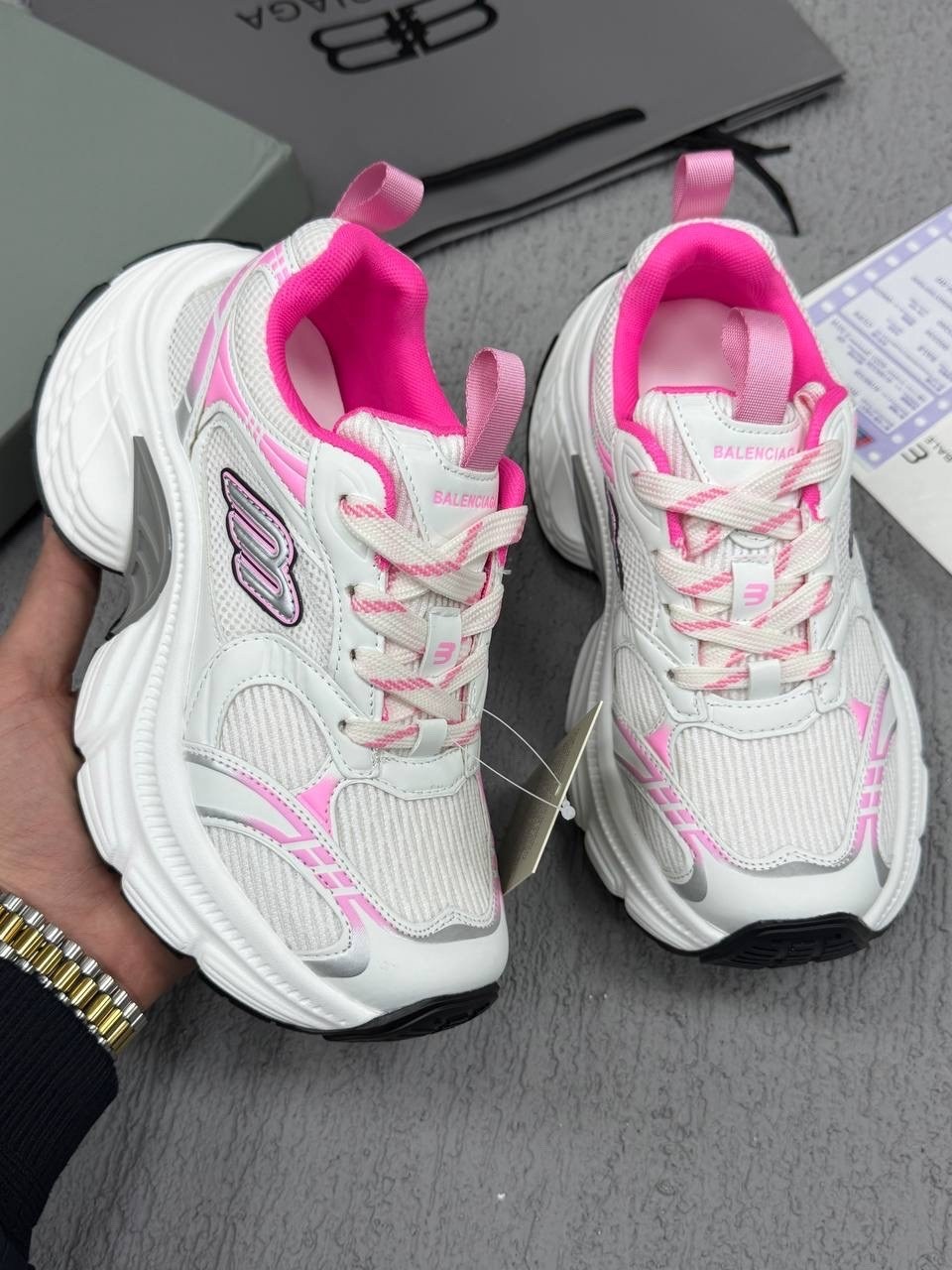 кроссовки женские balenciaga,кроссовки balenciaga,баленсиага кроссовки женские,женские кроссовки balenciaga 3xl серебристые с розовым,кроссовки женские