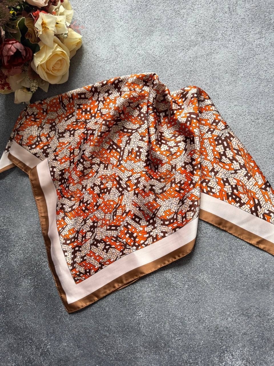 шелковый платок,шелковый шарф,женский шелковый шарф,брендовый платок,шелковый платок женский