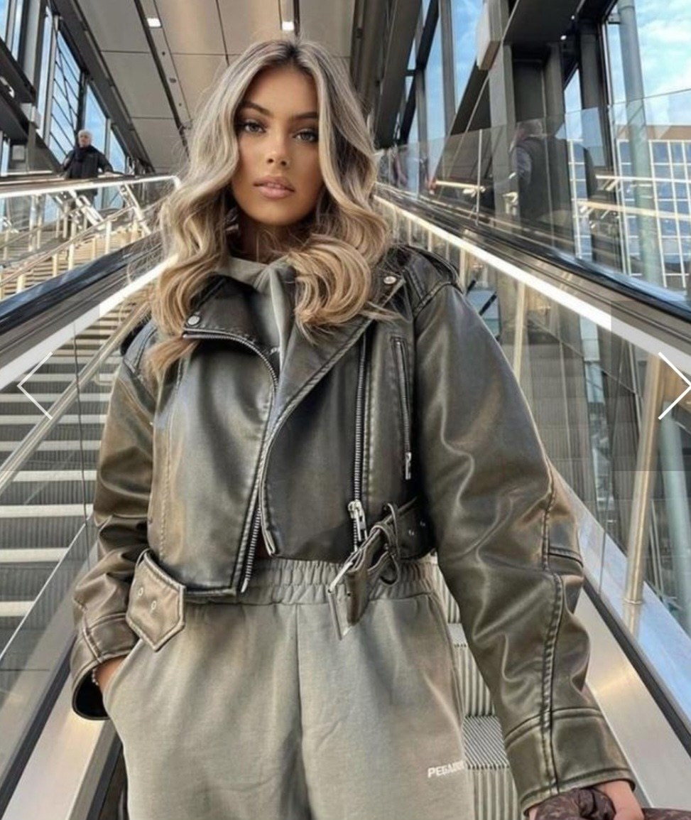 женская укороченная куртка из искусственной кожи,женская кожаная куртка,женская куртка из искусственной кожи,кожаная косуха куртка zara,кожаная куртка косуха