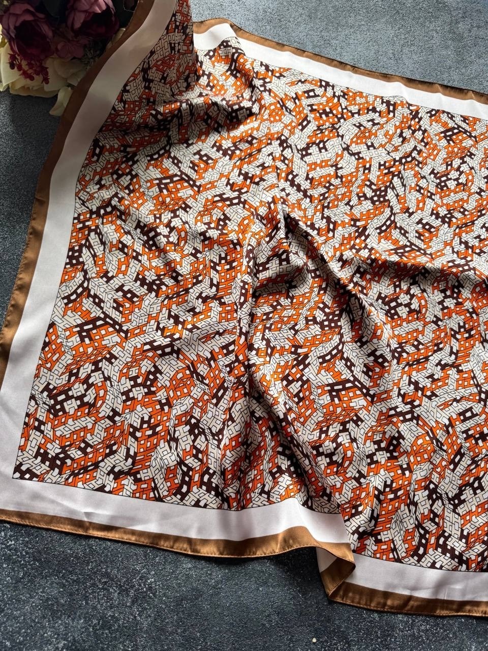 шелковый платок,шелковый шарф,женский шелковый шарф,брендовый платок,шелковый платок женский