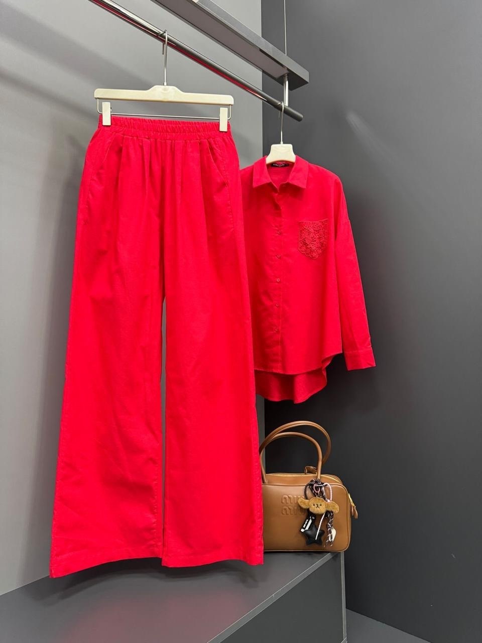 женский атласный брючный костюм,брючный костюм,костюм шелковый женский брючный,женские брючные костюмы,брючный костюм в пижамном стиле