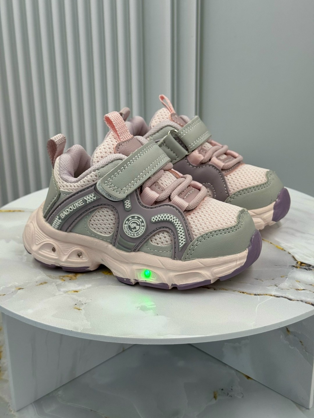 кроссовки детские,кроссовка детская,кроссовки на малыша,кроссовки для девочек,кроссовки мальчику