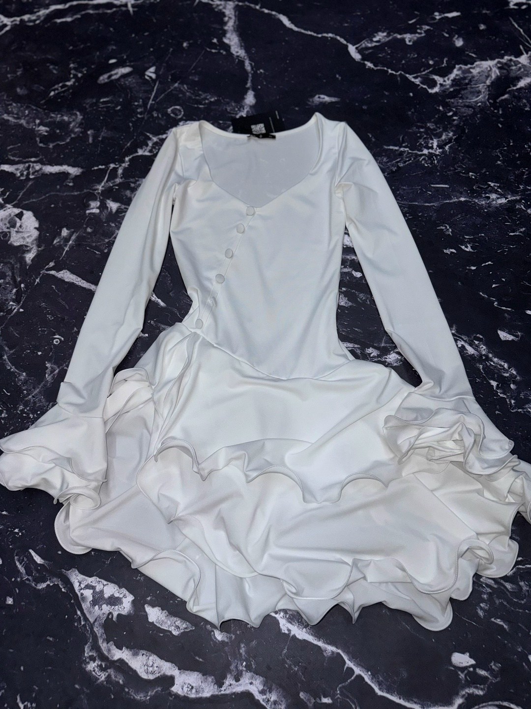 женская кофта,женские мини платья,девушка,платье с оборками,платье