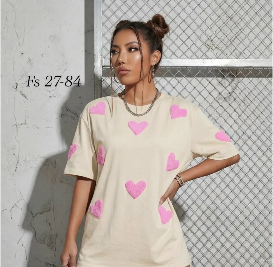 женская футболка,женская футболка оверсайз,оверсайз футболка,футболки оверсайз с принтами,футболка оверсайз с сердечками