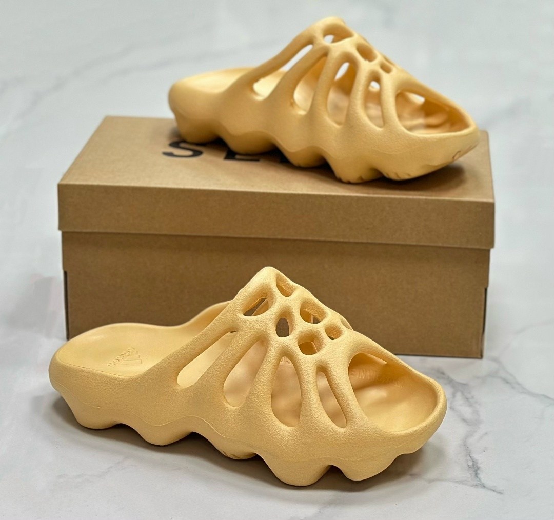 adidas yeezy 450 slide,adidas yeezy slide,adidas yeezy 450,adidas yeezy,yeezy 450