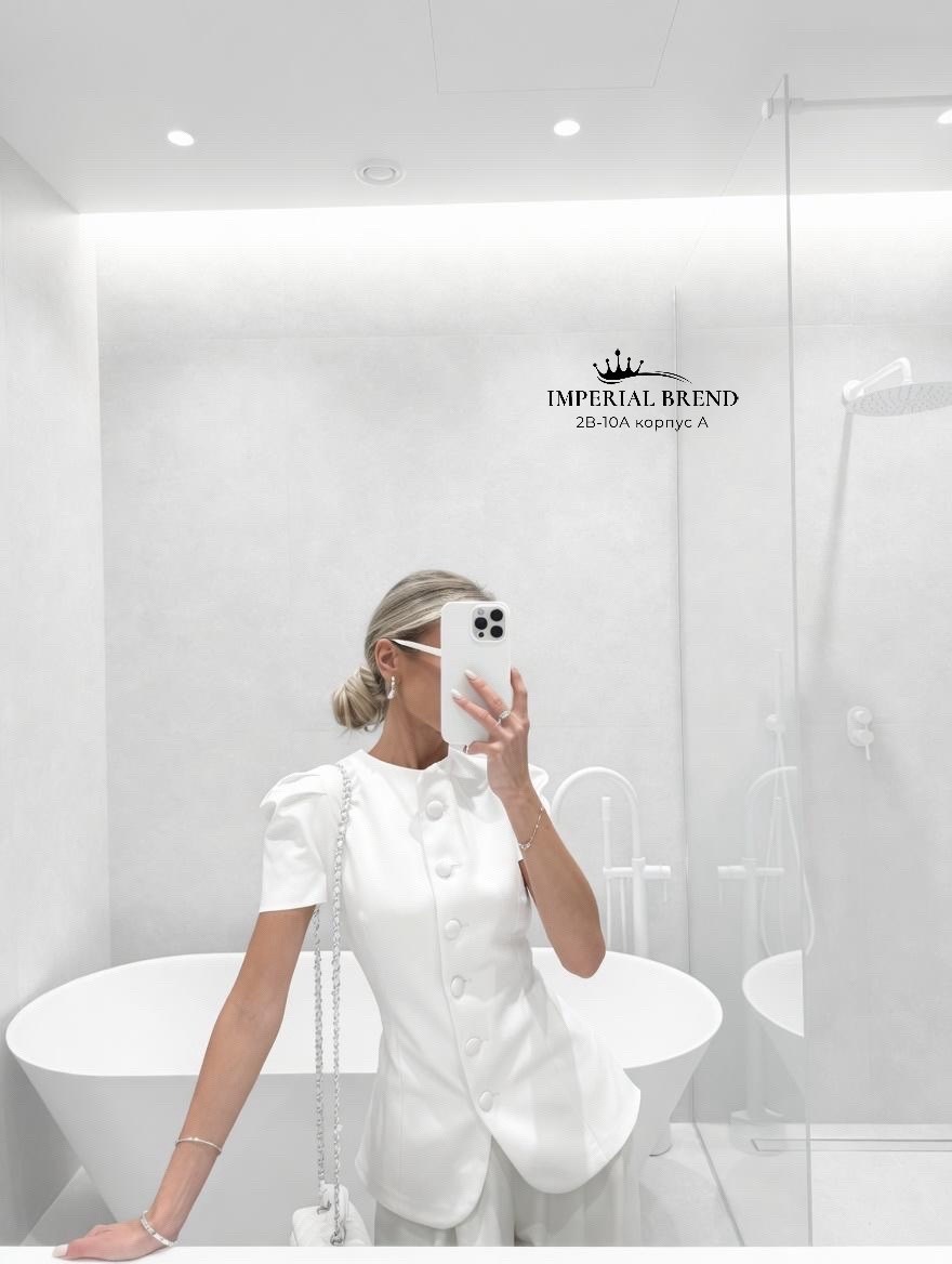 элегантные комбинезоны,белый брючный костюм,женские комбинезоны,костюм женский брючный,женский костюм с брюками палаццо