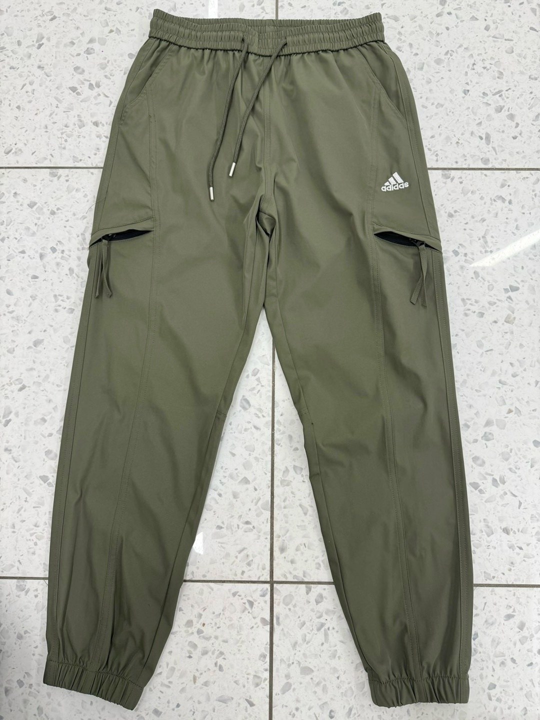 мужские спортивные штаны adidas,спортивные штаны adidas,спортивные брюки adidas,штаны адидас,мужские спортивные брюки adidas