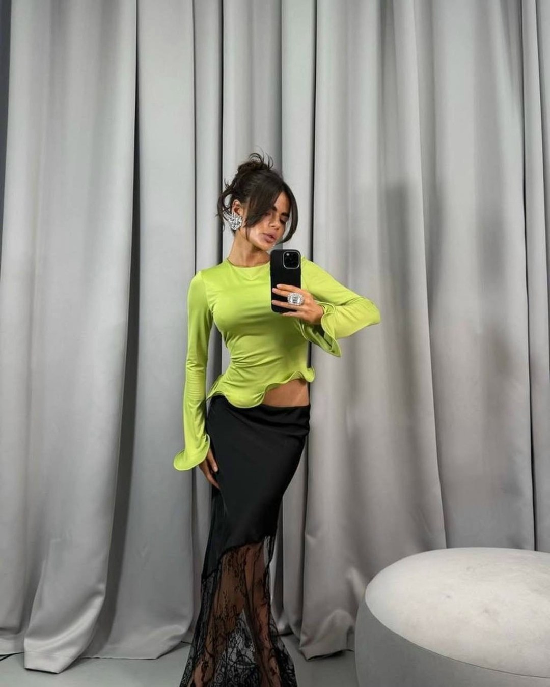 лонгслив облегающий с воланами клеш,юбка короткая,лонгслив облегающий с рукавами воланами клеш,мини юбка,стиль одежды