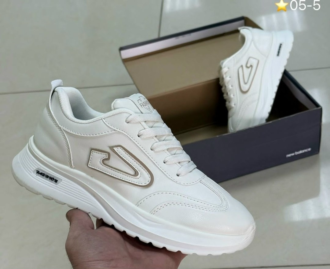 кроссовки женскиe,кроссовки,модные кроссовки,повседневные кроссовки,кроссовки для женщин