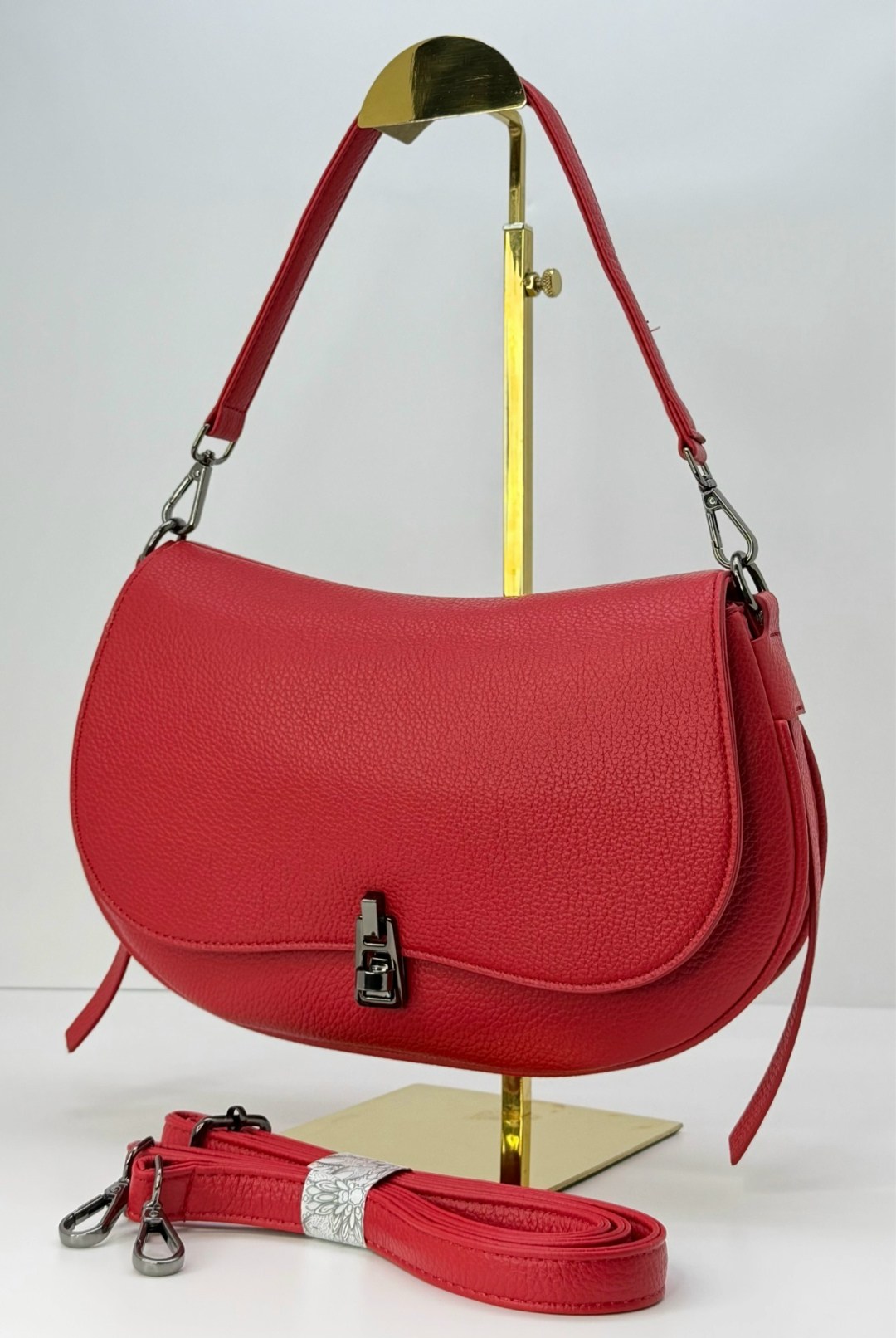 сумка,женская сумка,черная женская сумка,черная сумка,coccinelle сумка