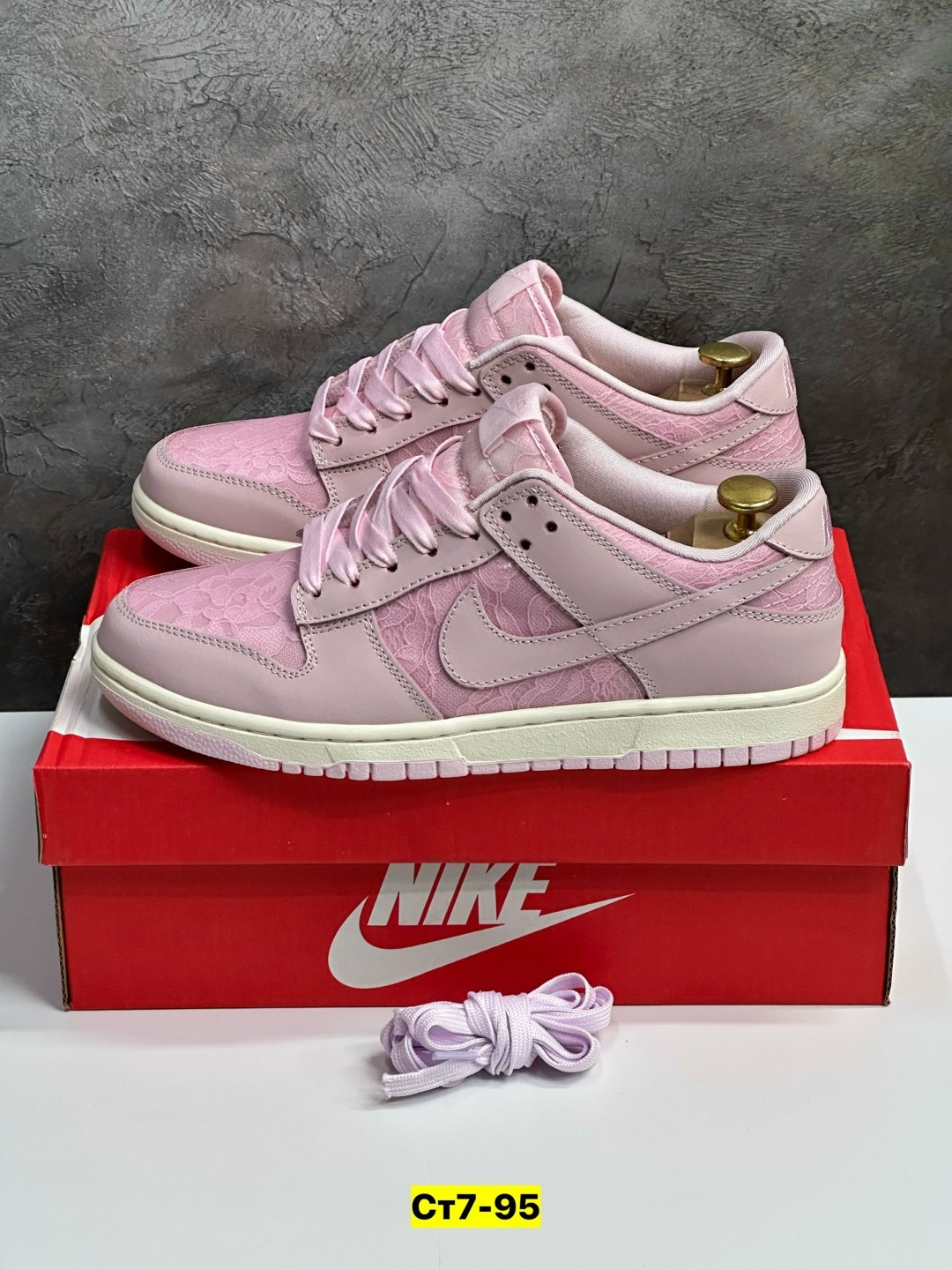 кроссовки nike sb dunk low pink,кроссовки nike sb dunk low,кроссовки женские nike dunk low,nike dunk low pink pigeon,кроссовки nike sb dunk low pink pigeon