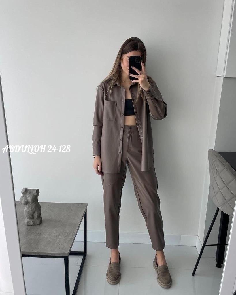 костюм женский,костюм двойка женский,костюм из экокожи,женские брючные костюмы,кожаный брючный костюм женский