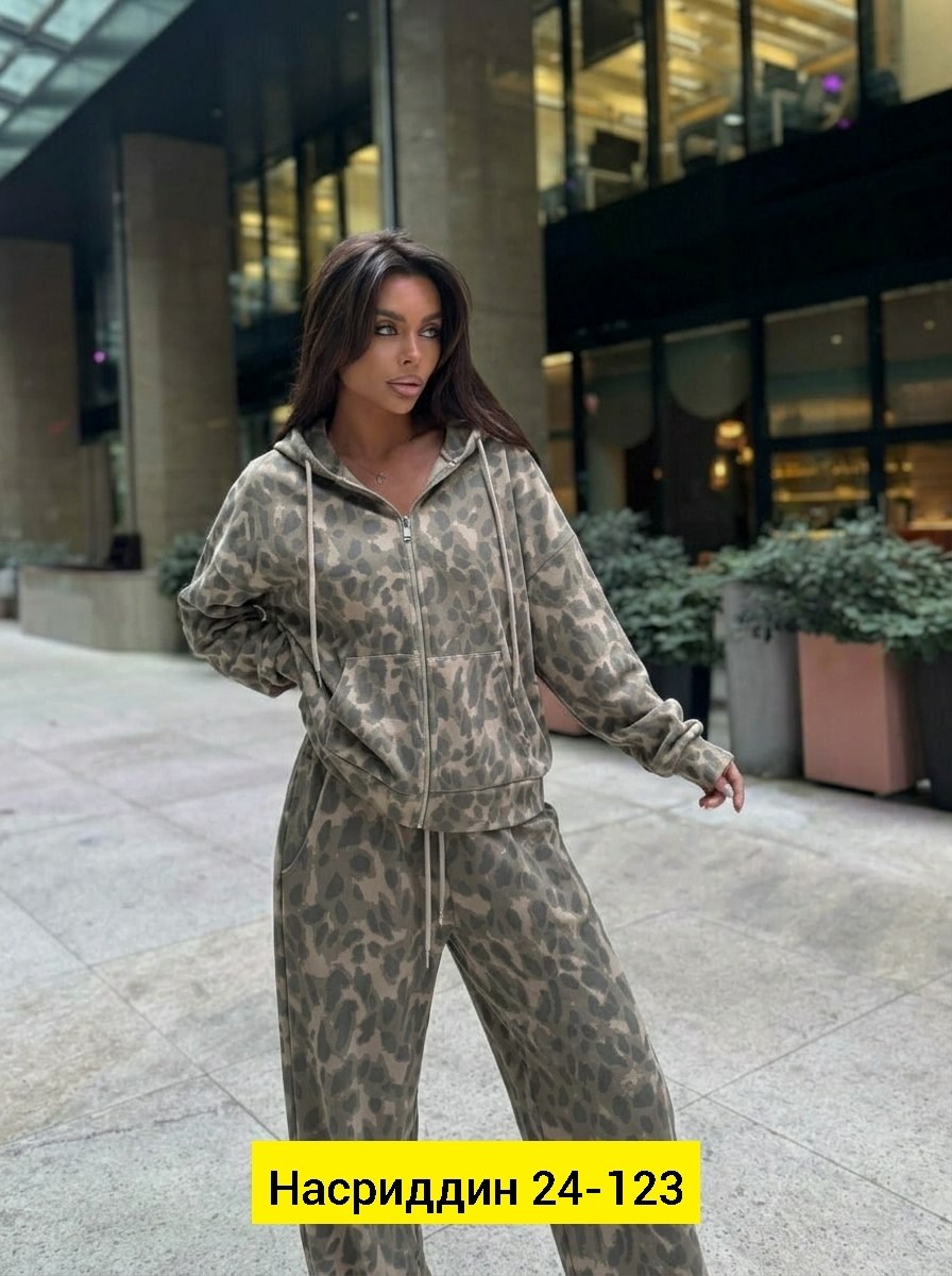 спортивный костюм женский с леопардовым принтом,спортивный костюм теплый леопардовый majiko,спортивный костюм женский теплый леопардовый majiko,костюм женский леопардовый,спортивный костюм теплый брюч