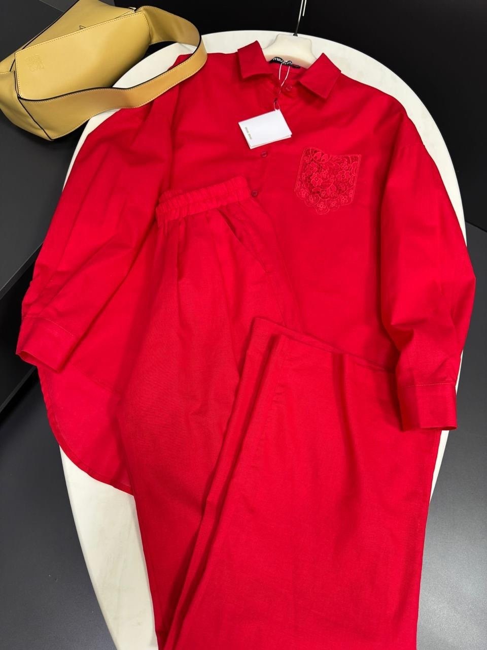 женский атласный брючный костюм,брючный костюм,костюм шелковый женский брючный,женские брючные костюмы,брючный костюм в пижамном стиле