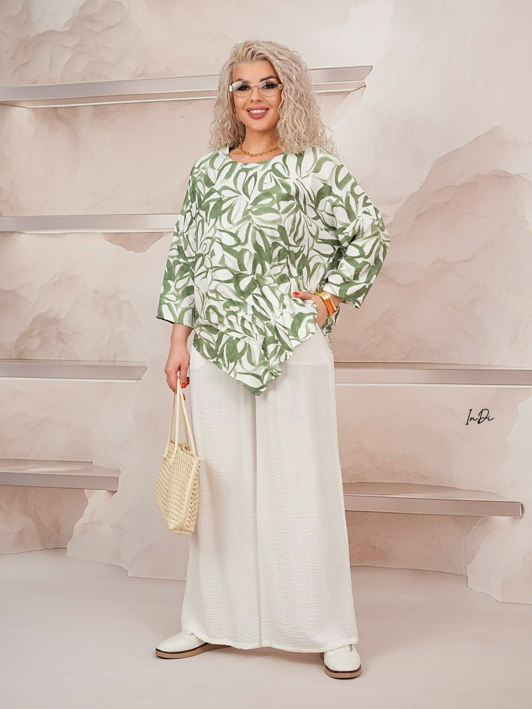 костюм женский,брючный комплект,костюм классический,