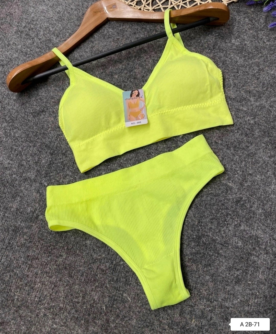 комплект женского нижнего белья,комплект нижнего белья,комплект белья женский,комплект бесшовного нижнего белья,женское нижнее белье