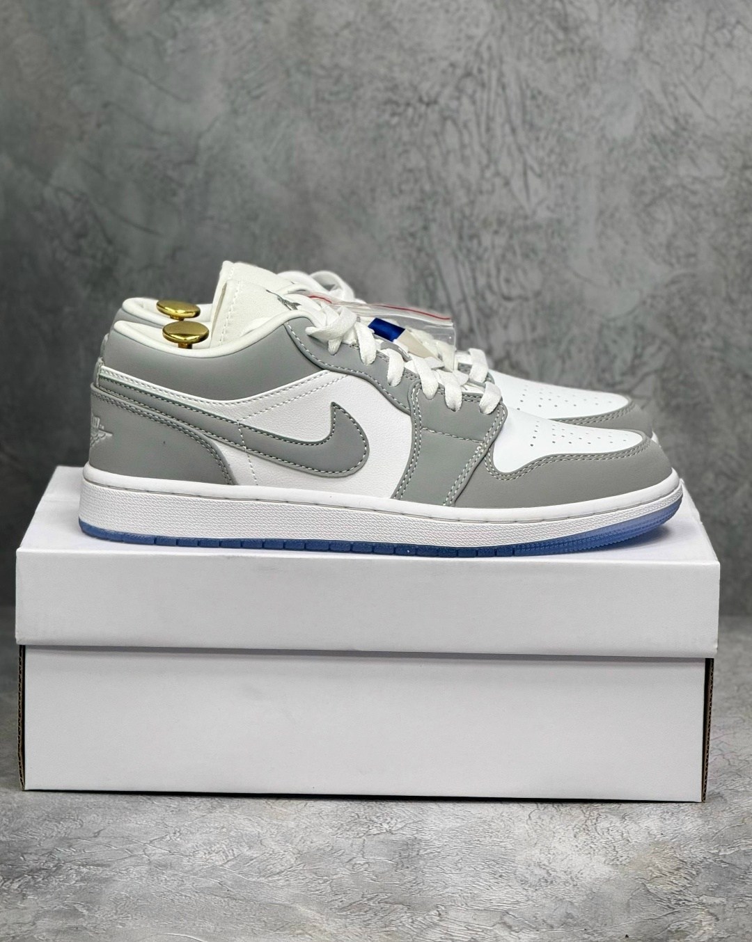 nike air jordan 1 low wolf grey,кроссовки nike air jordan 1 low wolf grey,nike air jordan 1 low,кроссовки nike air jordan 1 low,air jordan 1 low wolf grey dc0774-105