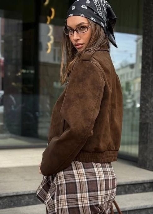 женская куртка замшевая,замшевая куртка,куртка женская,куртка замш,женский бомбер из замши