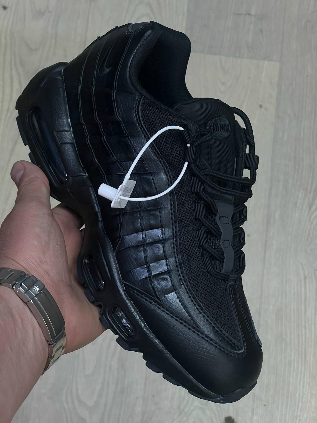 nike air max 95 black,кроссовки nike air max 95,nike air max 95 essential,nike air max 95 черные,nike air max 95