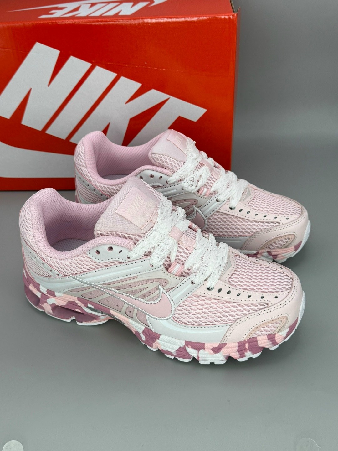 кроссовки nike,кроссовки женские nike,женские кроссовки,кроссовки nike zoom vomero 5,кроссовки nike initiator розовые