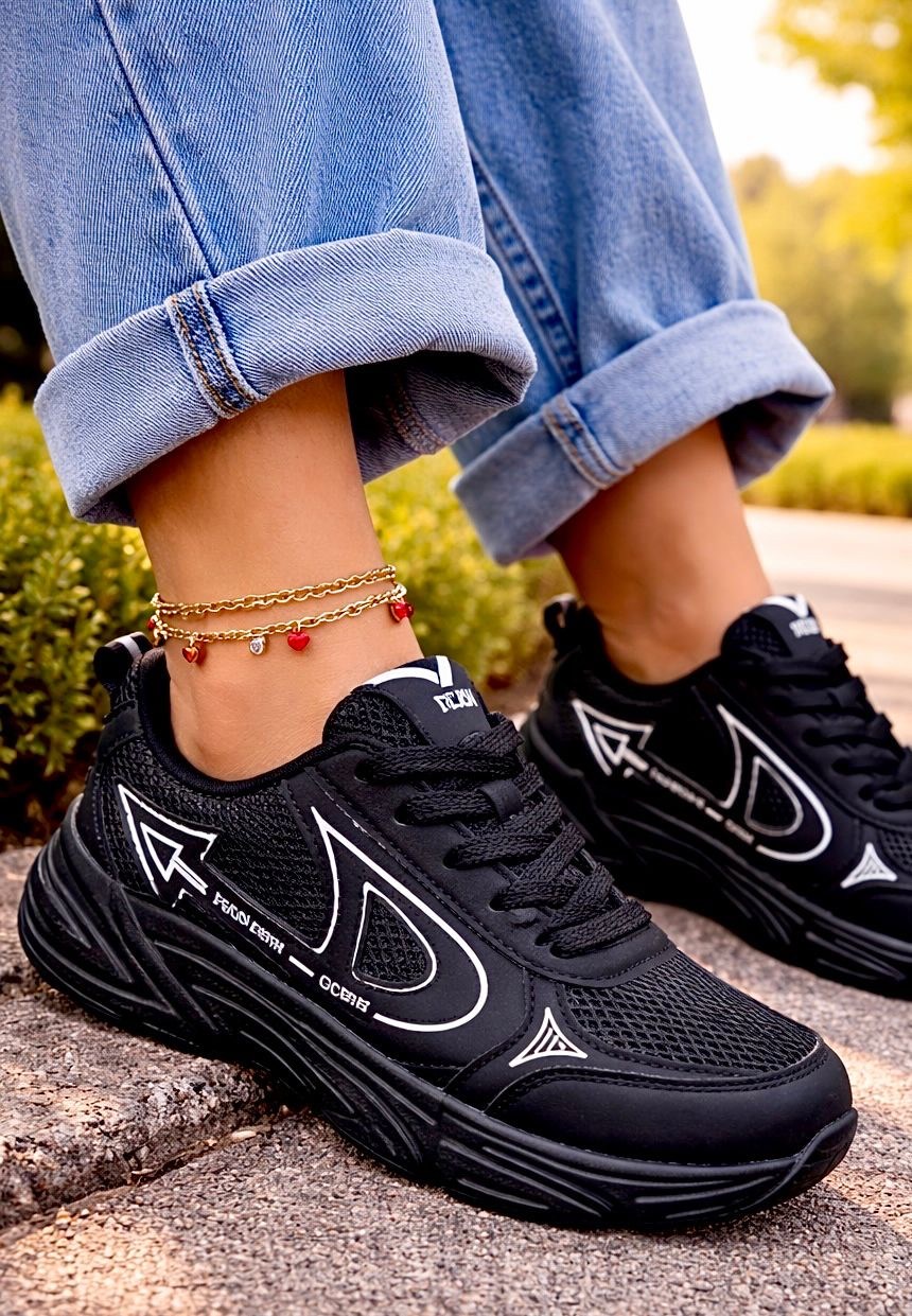 кроссовки,кроссовки женскиe,черные кроссовки,кроссовка,модные кроссовки