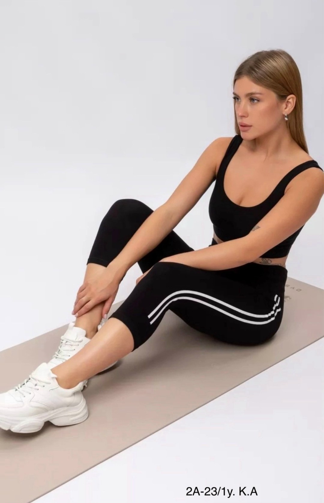 капри спортивные,легинсы женские,лосины спортивные,короткие лосины,бриджи спортивные