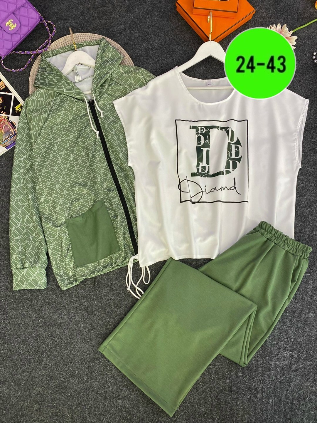 женские костюмы больших размеров,костюм двойка женский большого размера,костюм женский тройка,женский спортивный костюм больших размеров,женский костюм двойка