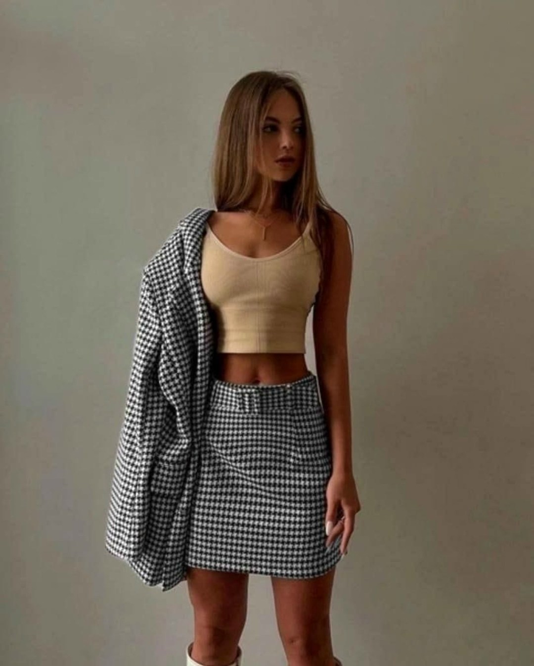 твидовый костюм женский,женские костюмы с юбкой,костюм пиджак и юбка,твидовый костюм с пиджаком оверсайз danab platini,твидовый костюм с мини юбкой