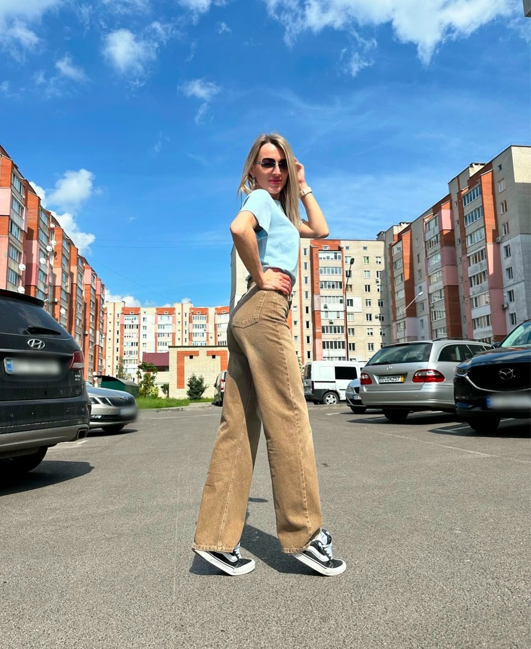 casual outfit,джинсы модные,брюки джинсы,джинсы женский,джинсы бежевые