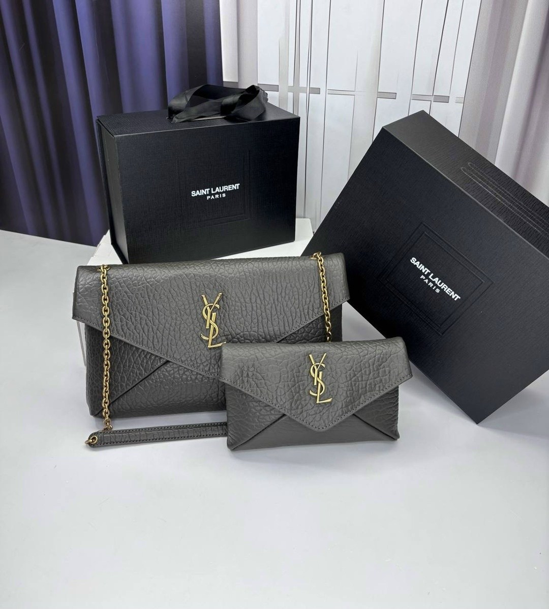 yves saint laurent сумка,cумка saint laurent,сумка на плечо saint laurent,черная женская сумка saint laurent на цепочке,женский графитовый клатч на цепочке saint laurent