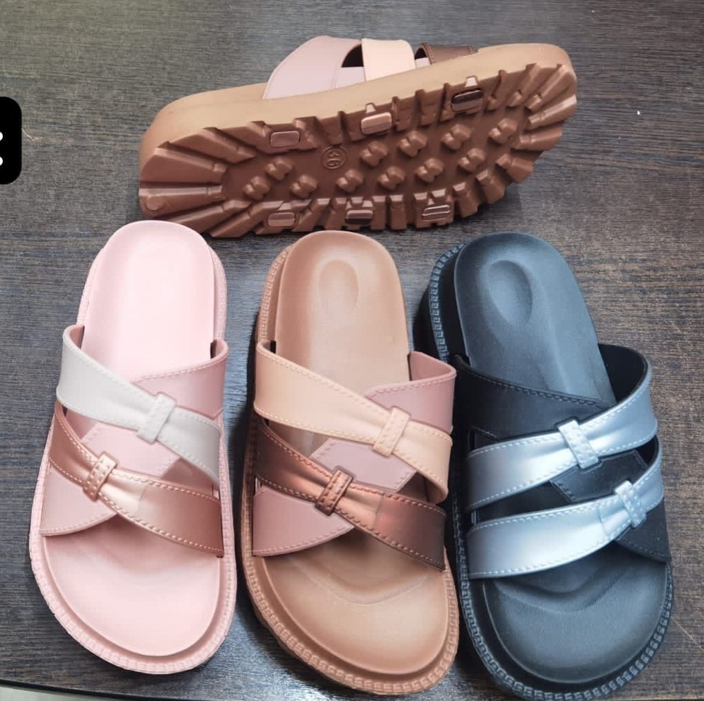 шлепанцы женские,,шлепанцы летние,сандалии,модные шлепанцы