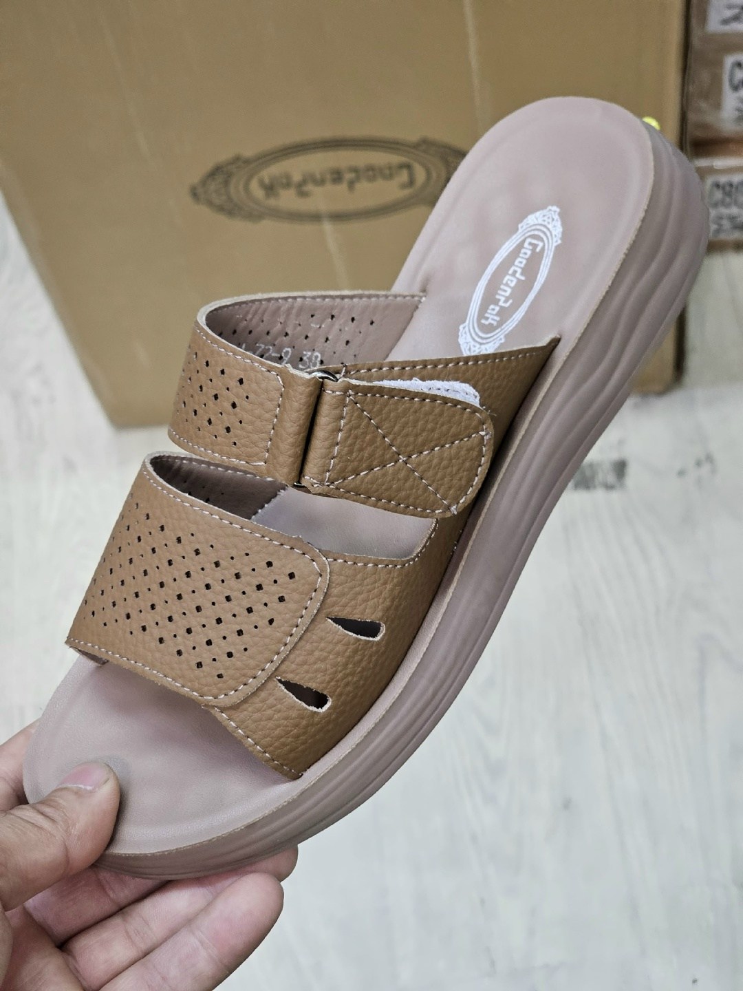 ,мужские шлепанцы,сандалии мужские,мужские шлепки,шлепки кожаные