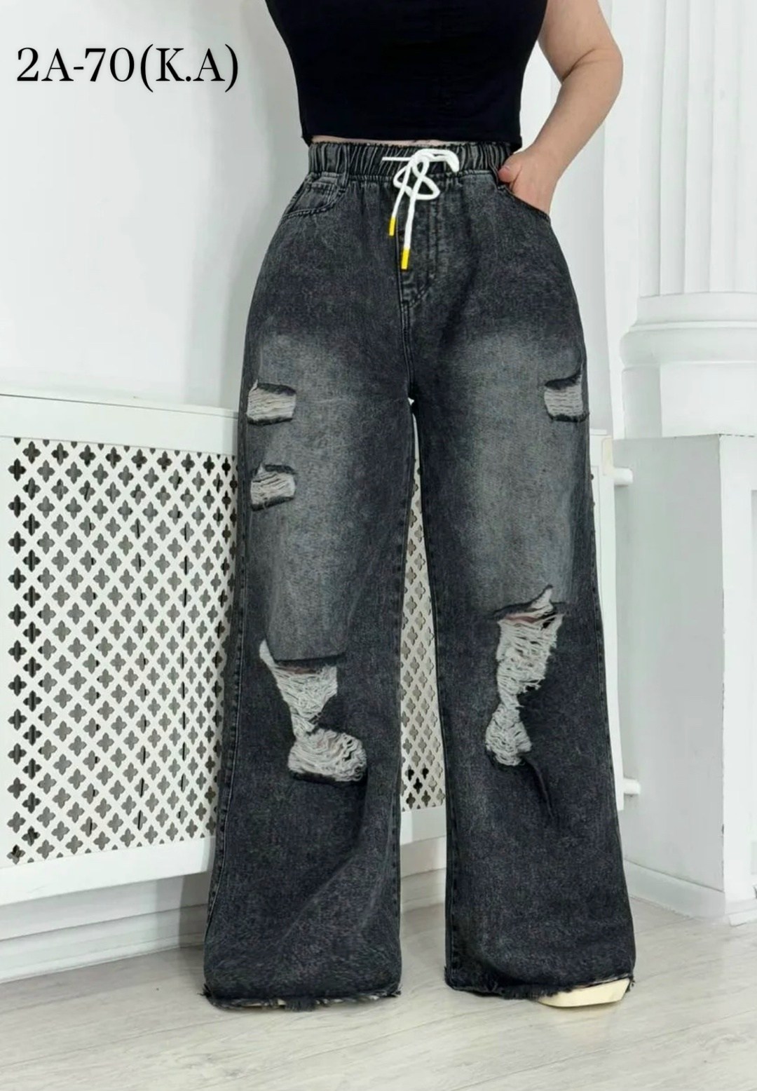 джинсы с широкими штанинами,джинсы широкие женские,широкие джинсы,джинсы женские,женские потертые джинсы с широкими штанинами