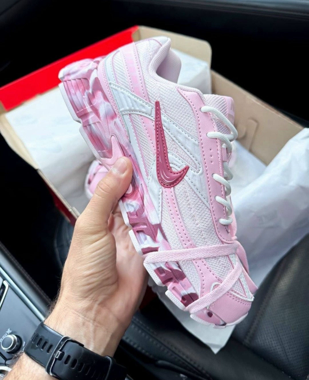 ,розовые кроссовки,женские кроссовки,женские кроссовки initiator pink nike,кроссовки для девочек