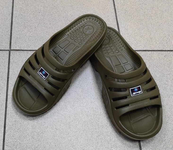 ,женские шлепанцы,шлепанцы мужские,шлепки фила мужские,белые шлепанцы