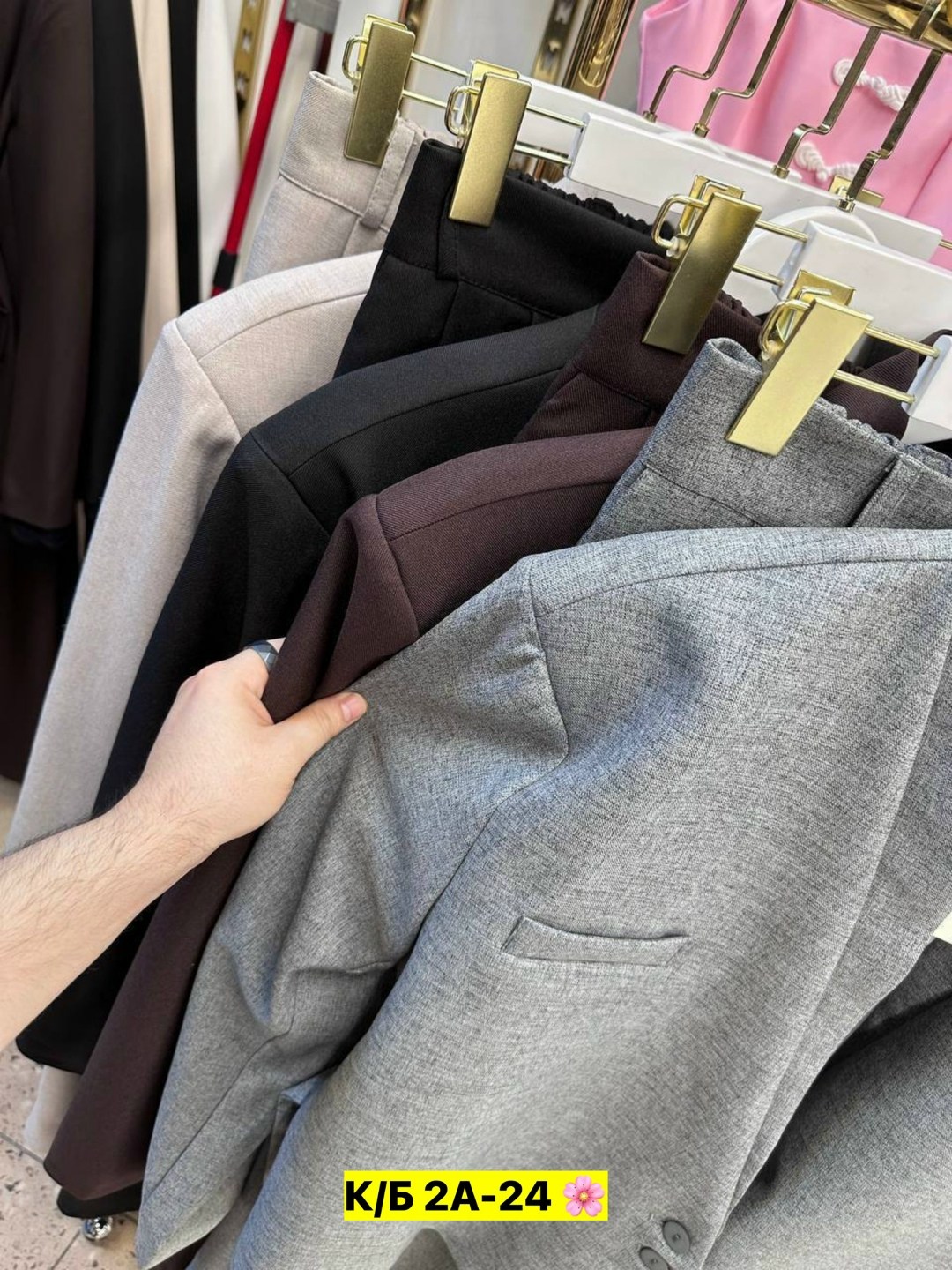 костюм из вискозы и трикотажа с брюками и кардиганом patriciа f15425-36 серо-голубой,брючный костюм,женский брючный костюм,элегантный брючный костюм,женский брючный костюм-двойка