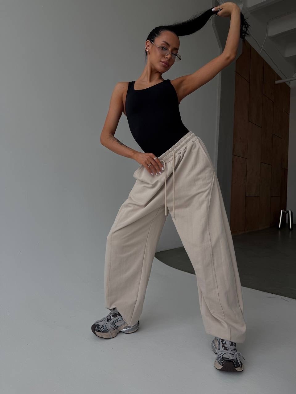 спортивные брюки,штаны спортивные,повседневные брюки,спортивные костюм,брюки женские