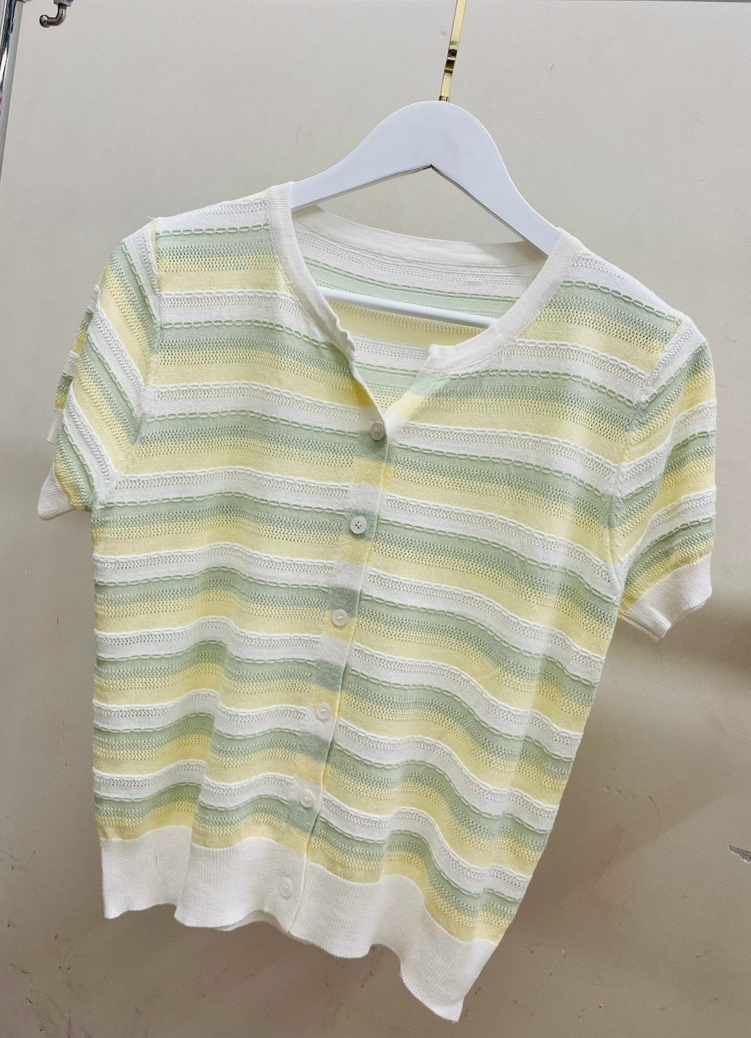 вязаные футболки женские,вязаная футболка,футболки модные,трикотажная футболка,трикотажный топ