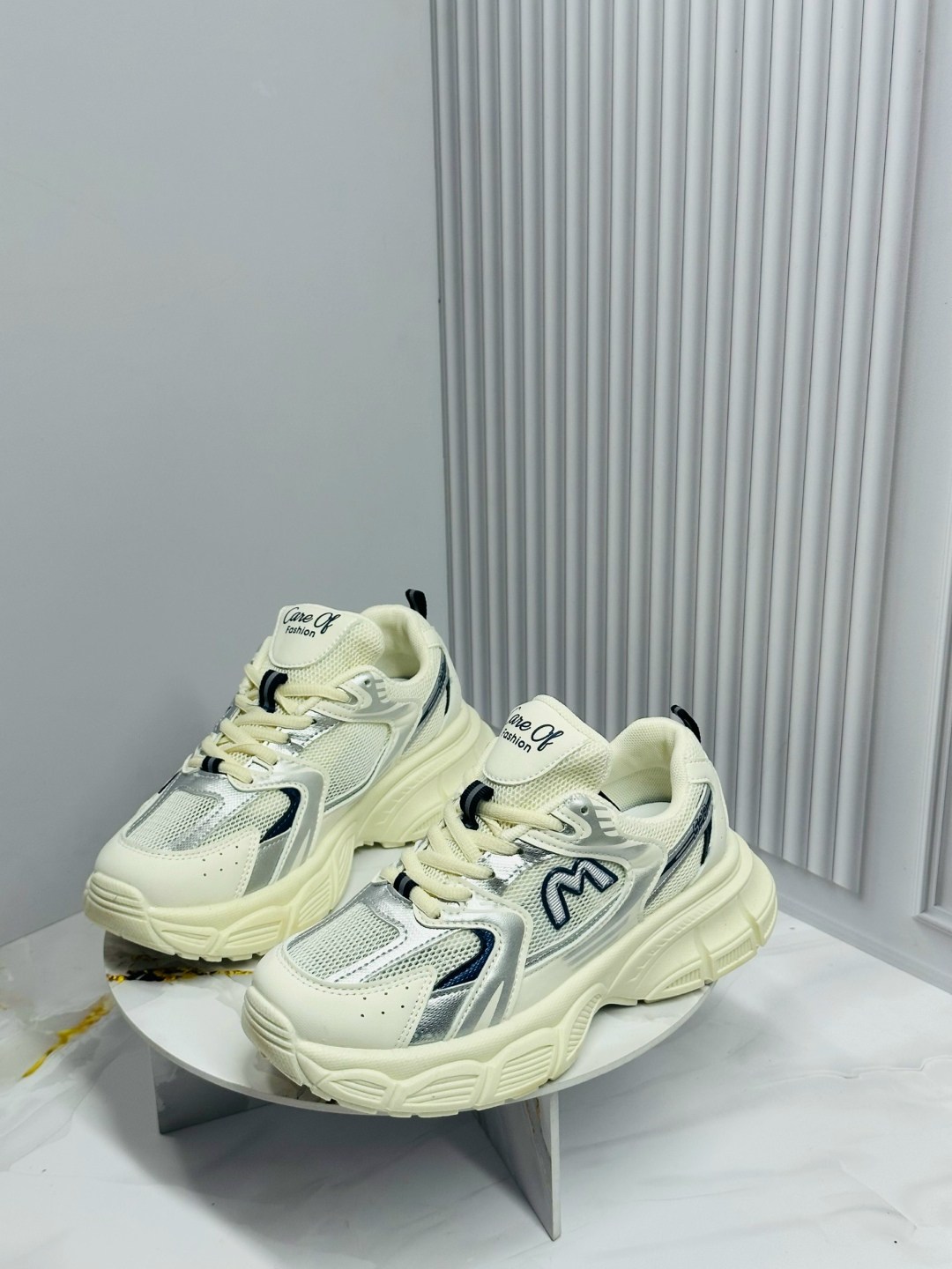 кроссовки женские,кроссовки,кроссовки для женщин,кроссовки эко,модные кроссовки