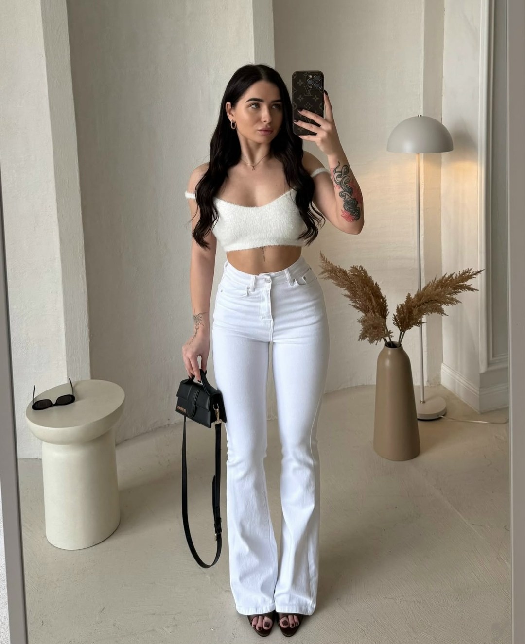 белые джинсы клеш,джинсы белые,джинсы брюки,женские джинсы,белые широкие джинсы