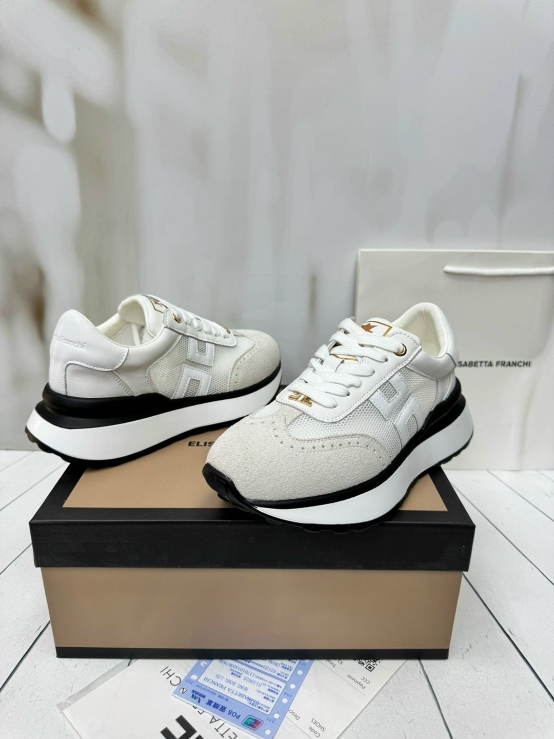 ,кроссовки женскиe,hogan кроссовки,стильные кроссовки,кроссовки повседневные