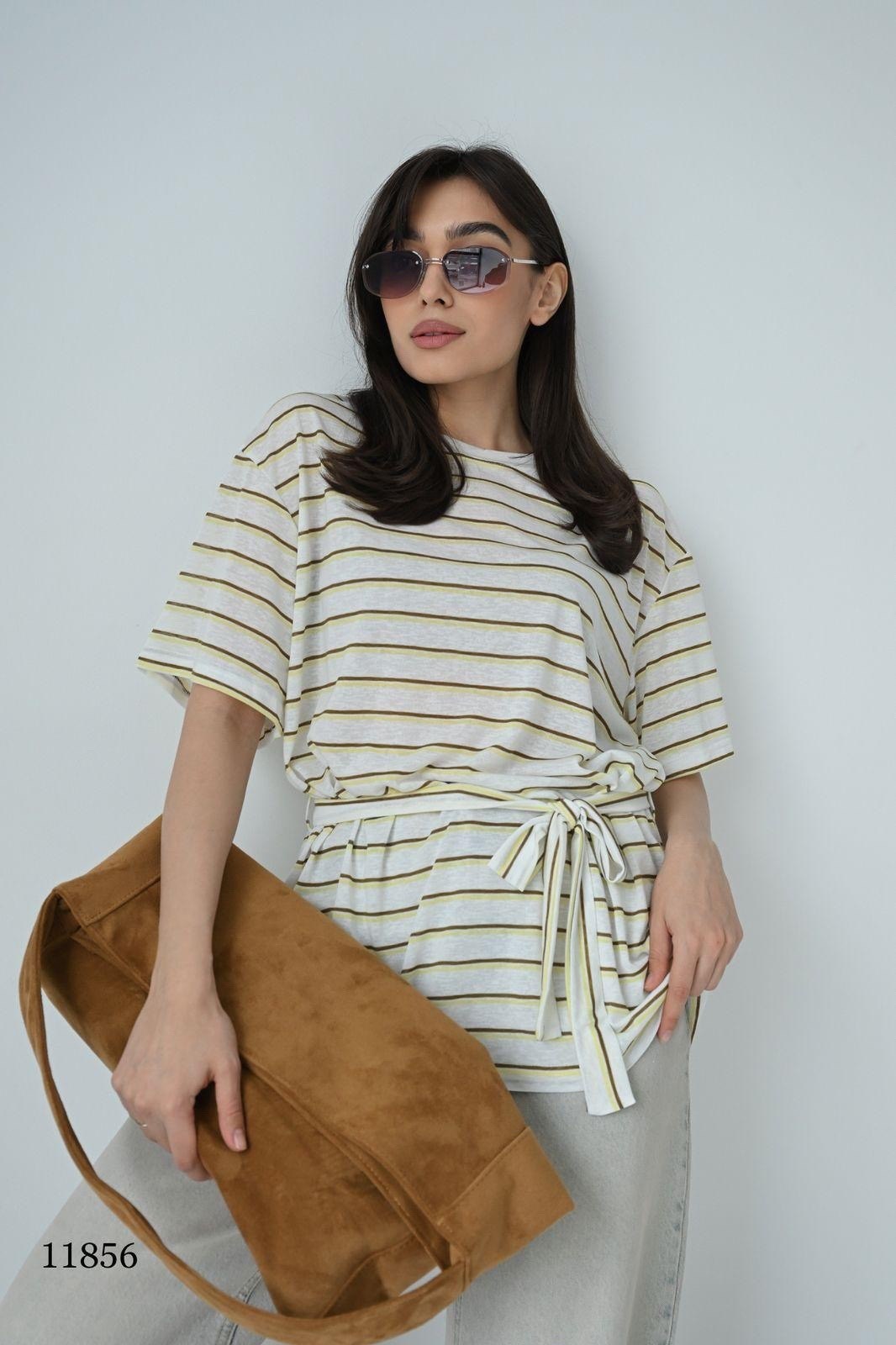 джемпер оверсайз,оригинальный джемпер,джемпер,трикотажный джемпер оверсайз,брюки модные